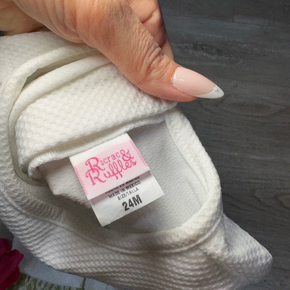 RICRAC & RUFFLES White Baby Romper with Pink Bows | Size 24 months - Picture 3 of 3